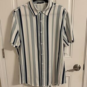 SHEIN Men's Blue and White Striped Shirt